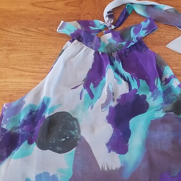 Sleeveless blouse - Picture 2 of 6